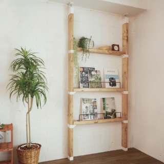 ラブリコと2×4木材で突っ張り式の壁面棚